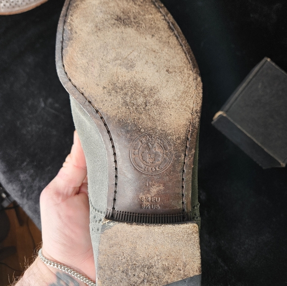 Ballys Grey Suede Brouge Dress Shoe Size 9.5 - Picture 6 of 7